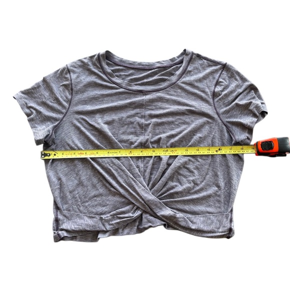 Lululemon Intended Crop Tee - Picture 8 of 14